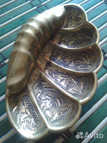 Латунная пепельница 