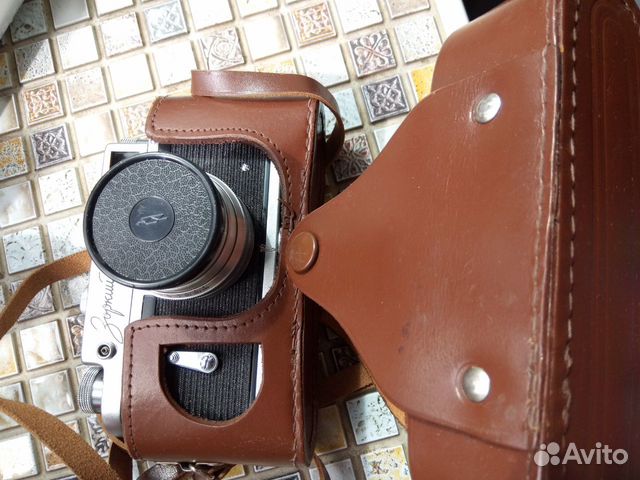 Антикварный фотоаппарат Зоркий-4 Антикварный фотоаппарат Зоркий-4
