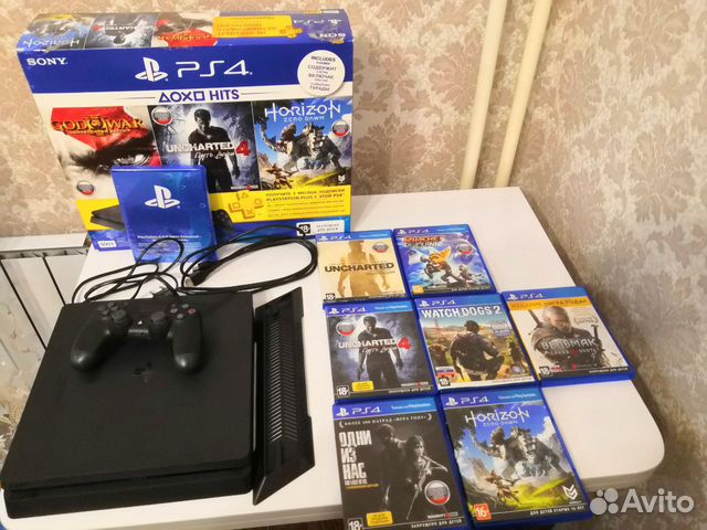 Sony PlayStation 4 Slim (PS4 500 GB)