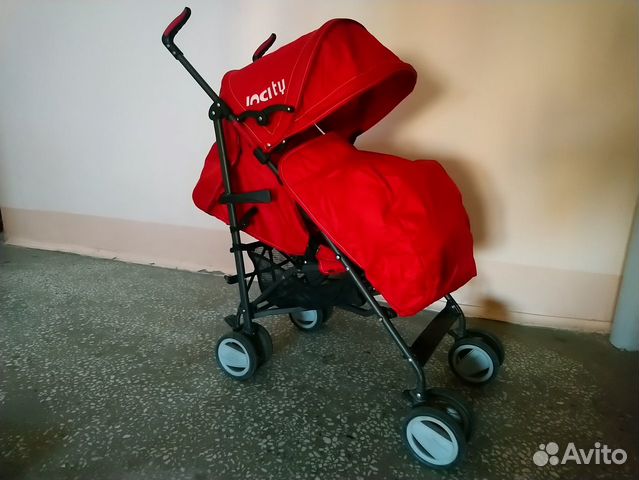 Прогулочная коляска Baby Care InCity