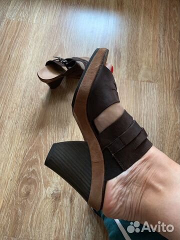 Сабо на каблуках