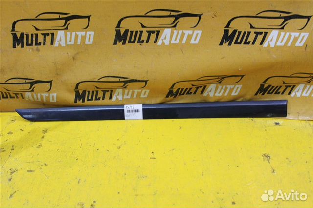 Молдинг двери передний правый Opel Astra H Молдинг двери передний правый Opel Astra H