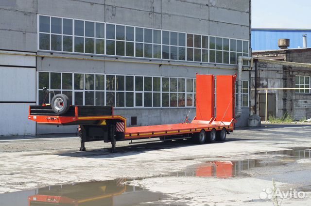 Продам полуприцеп трал 40т с гидротрапами