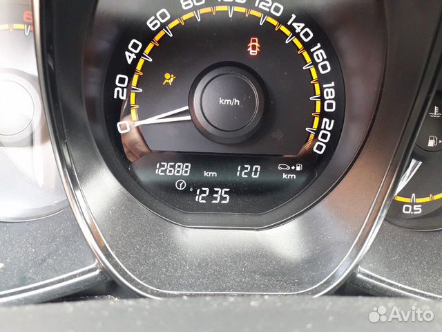 LADA Vesta 1.6 МТ, 2019, 12 700 км