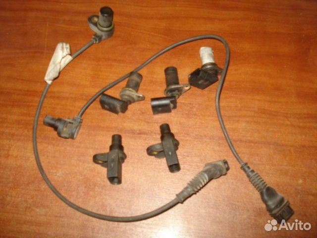 Бмв/BMW E39 датчик положения коленвала,распредвала Бмв/BMW E39 датчик положения коленвала,распредвала