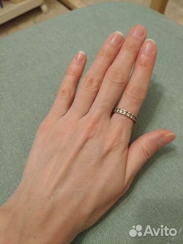 Кольцо серебряное с фианитами 16