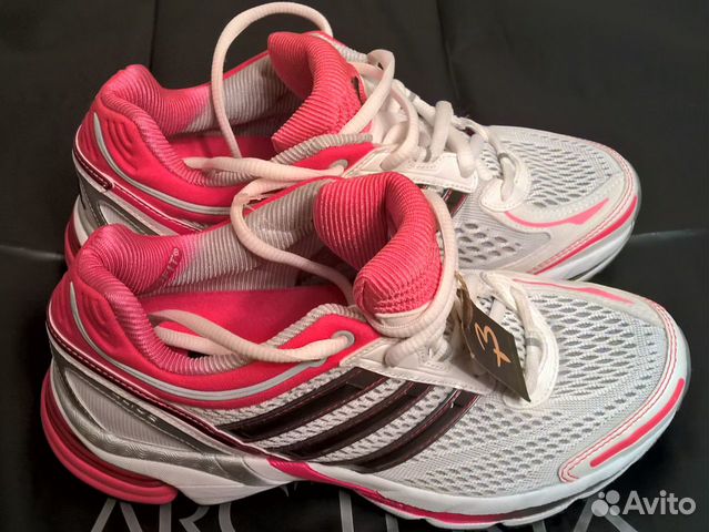 Кроссовки Adidas Supernova 35.5 новые Кроссовки Adidas Supernova 35.5 новые
