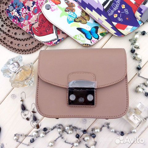 Брендовая сумка+5 крышек Брендовая сумка+5 крышек