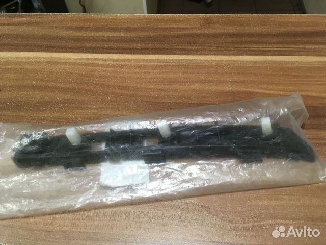 Кронштейн бампера заднего правый Kia Rio 3 HB