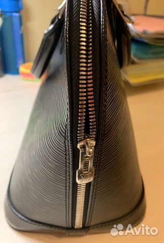 Сумка Louis Vuitton Alma PM в коже epi