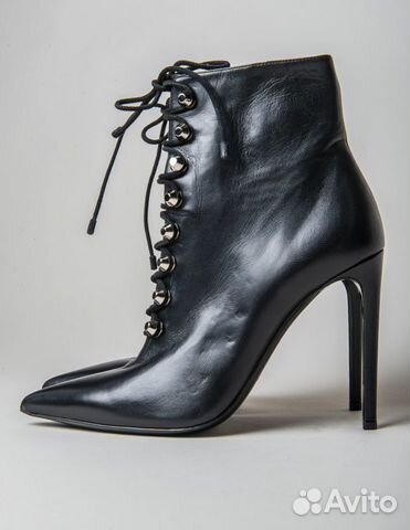 Balenciaga Кожаные ботильоны на тонком каблуке