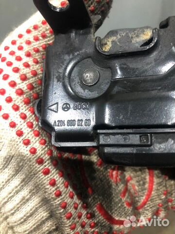 Замок капота Мерседес W204 Замок капота Мерседес W204
