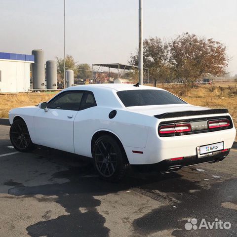 Dodge Challenger 5.7 AT, 2018, 15 000 км