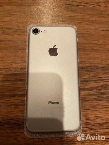 Телефон iPhone Телефон iPhone