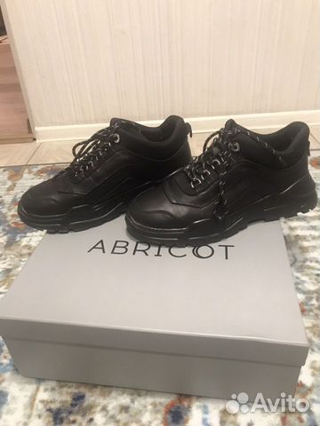 Abricot. кроссовки новые Abricot. кроссовки новые