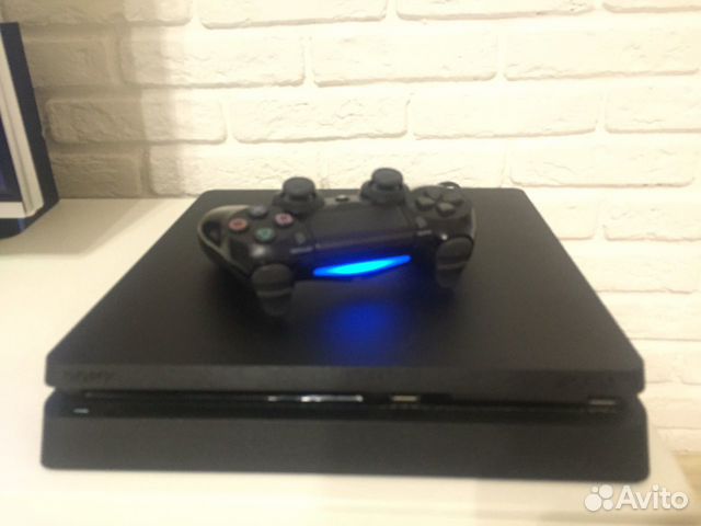 Playstation 4 slim 500GB Playstation 4 slim 500GB