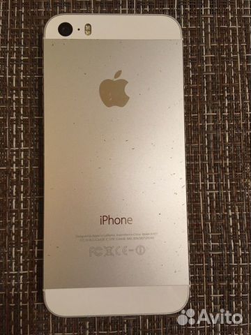 Телефон iPhone 5s 16 Gb