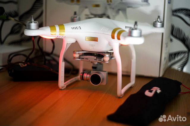 Квадрокоптер DJI Phantom 3 professional 4K Квадрокоптер DJI Phantom 3 professional 4K
