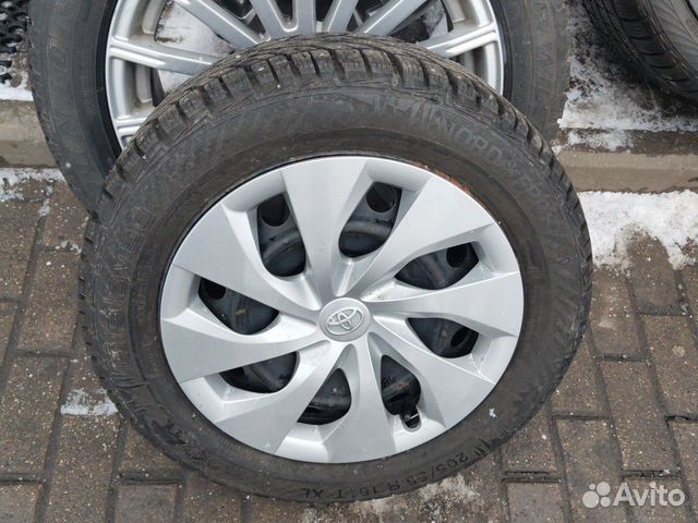 Колеса 205/55 R16 диск.колпак.оригинал Toyota