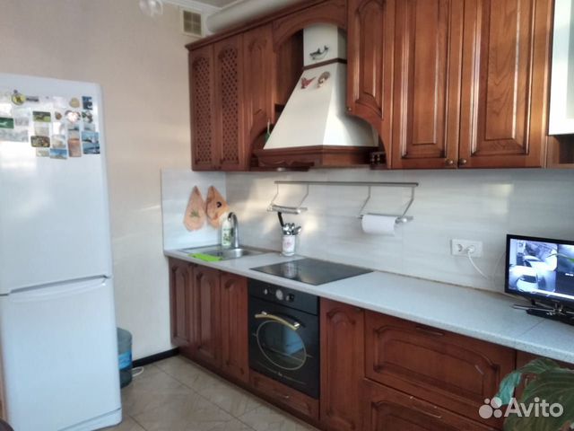 2-к квартира, 58 м², 1/4 эт.