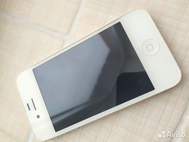 Телефон iPhone 4s white полный комплект Телефон iPhone 4s white полный комплект