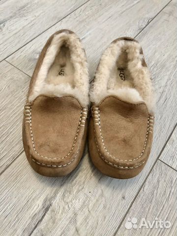 Мокасины UGG 35 размера Мокасины UGG 35 размера
