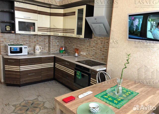 2-к квартира, 65 м², 13/17 эт.
