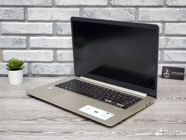 Новый asus VivoBook S510UA i5-8250U 8Gb 1Tb Новый asus VivoBook S510UA i5-8250U 8Gb 1Tb