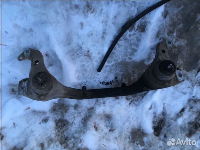 Фольксваген туарег кронштейн двигателя 7l6199207
