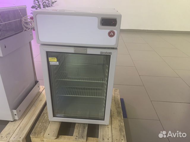 Холодильный шкаф Холодильный шкаф