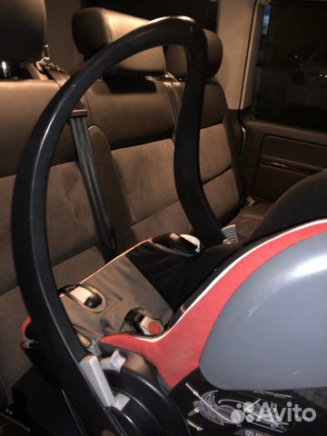 Автокресло переноска BeSafe iZi Go + Izofix