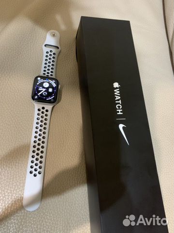Apple watch series 5 nike 44mm white Ростест