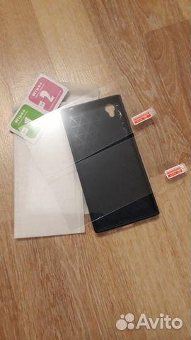 Защитное стекло на Sony Xperia L1