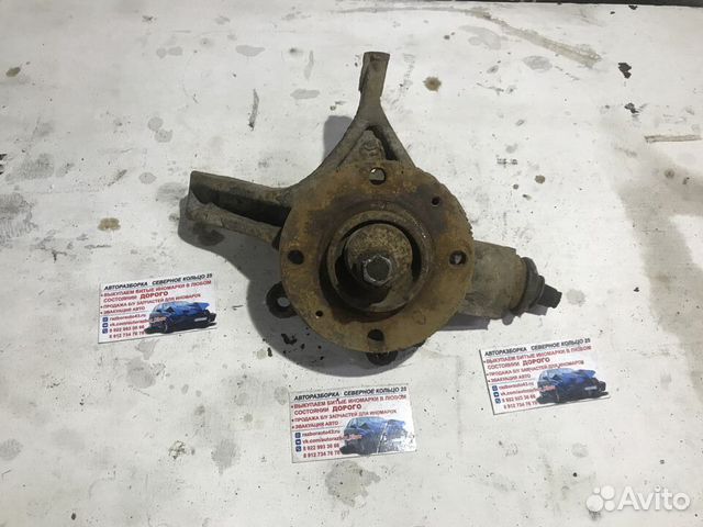 Кулак поворотный левый Пежо 307 Peugeot 307