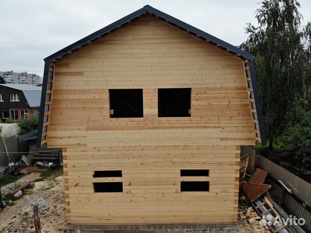 Сруб бани 6х4 м. из проф. бруса с мансардой Сруб бани 6х4 м. из проф. бруса с мансардой