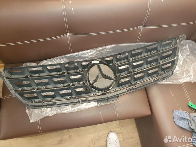 Решётка радиатора Mercedes ML w166