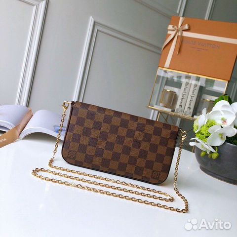 Клатч Louis Vuitton Felicie N63032 коричневый Клатч Louis Vuitton Felicie N63032 коричневый