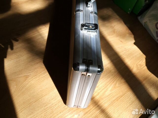 Набор для покера (чемодан, 500 фишек) Набор для покера (чемодан, 500 фишек)