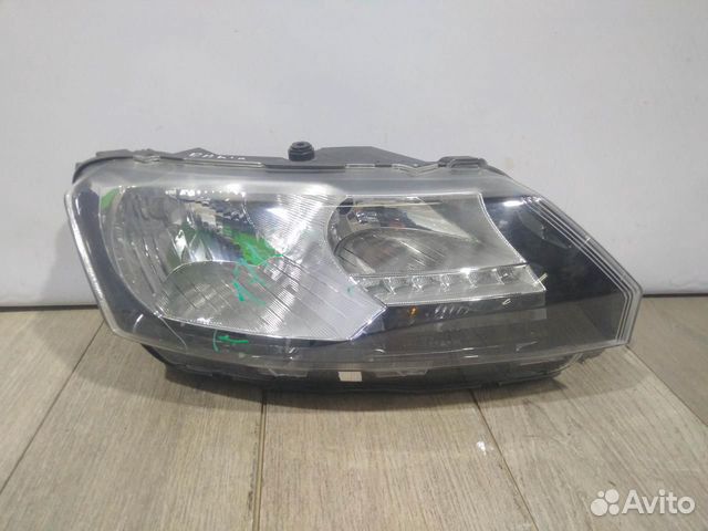 Фара правая с дхо бу Skoda Rapid OEM 5JB941016B Фара правая с дхо бу Skoda Rapid OEM 5JB941016B