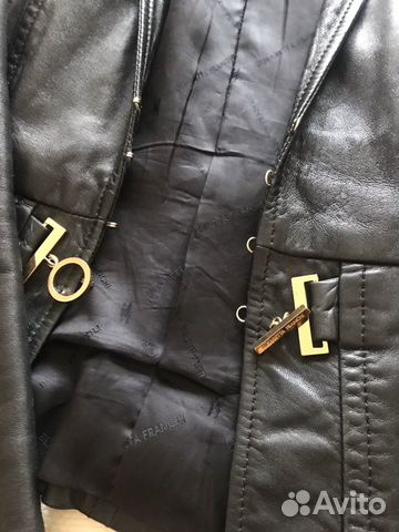 Куртка кожаная Elisabetta Franchi, размер S Куртка кожаная Elisabetta Franchi, размер S