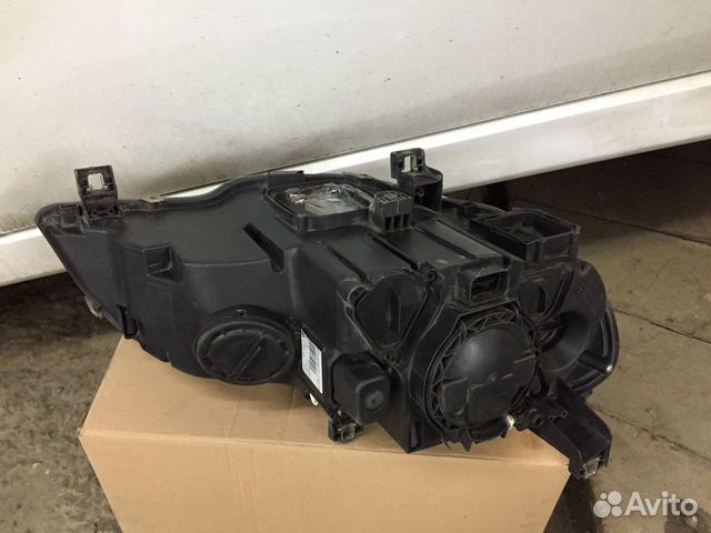 Фара передняя левая BMW X5 ll e70 Фара передняя левая BMW X5 ll e70