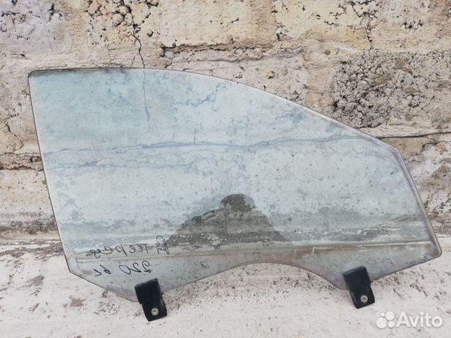 Стекло передней правой двери Mercedes W220 Стекло передней правой двери Mercedes W220