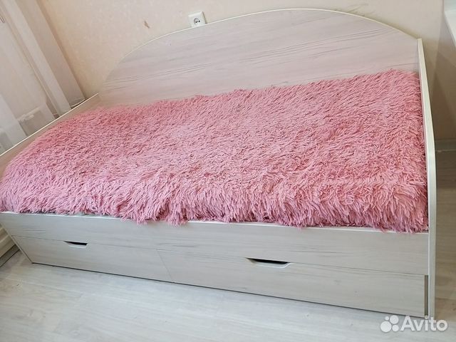 Кровать Кровать
