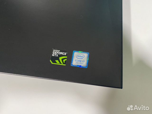 Dell 7577 Игровой ноутбук i7 1050 ti Dell 7577 Игровой ноутбук i7 1050 ti