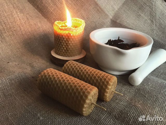 Свечи из натуральной вощины с маслом можжевельника Свечи из натуральной вощины с маслом можжевельника