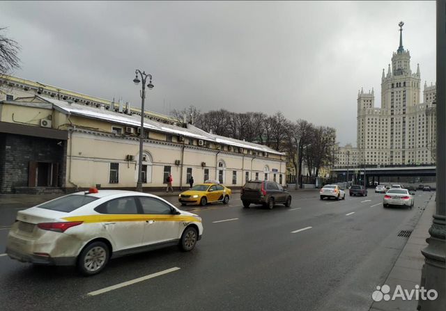 Офис Москворецкая наб., 7