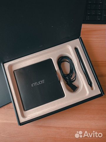 Планшет Wacom Intuos Art S Планшет Wacom Intuos Art S