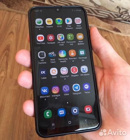 Телефон Samsung Телефон Samsung