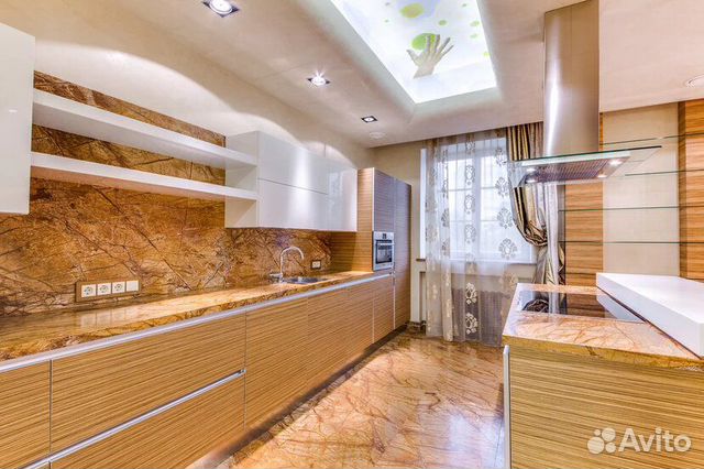 4-к квартира, 585 м², 3/3 эт.