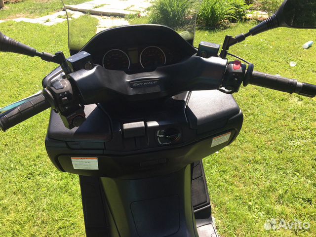 Suzuki SkyWave 400